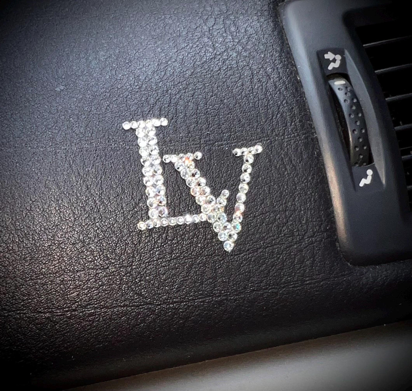 Handgemaakte initialen name Strass Sticker / decal met Preciosa crystal– Personaliseer je Laptop, Spiegel of Auto Interieur!